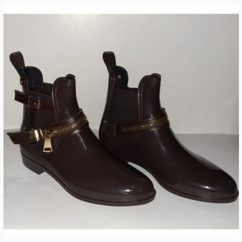 🔵|NWT Forever Ankle Rainboots|